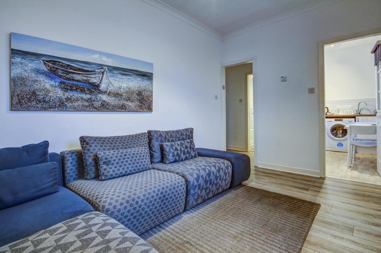 Garden Gate Upper Apartment เพรสท์วิค ภายนอก รูปภาพ